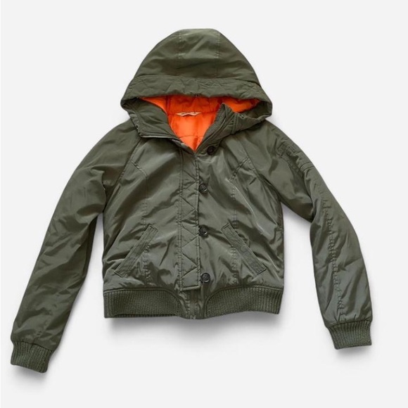 SOLD - Picture 4 of 6